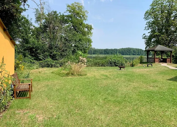 Villa Wieck Am See, Mit Ruderboot Gransee