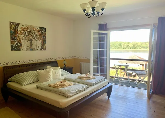 Wieck Am See, Mit Ruderboot