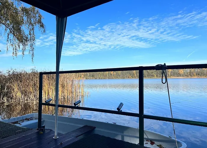 Wieck Am See, Mit Ruderboot Villa