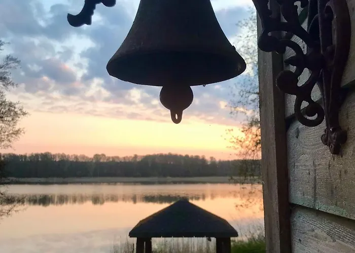Wieck Am See, Mit Ruderboot Villa