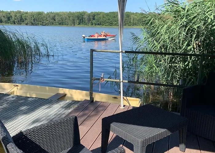 Wieck Am See, Mit Ruderboot